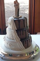 Half chocolate Half formal Wedding Cake (8777)