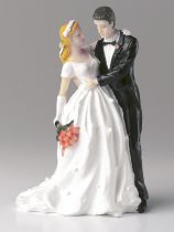 Figurine - Bride and Groom Couple