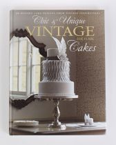 Chic & Unique Vintage Cakes - Zoe Clark