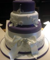 Purple and White Wedding Cake (7268)