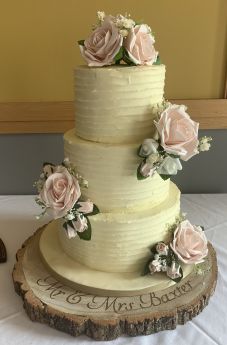 Buttercream Wedding Cake (9242)