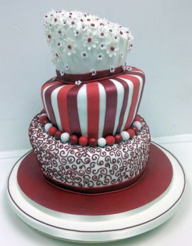 Ruby Red Wonky Cake (7269)