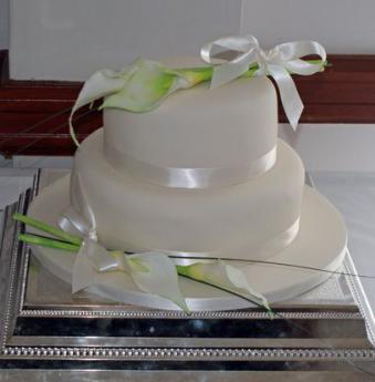 Lily Wedding Cake (056)