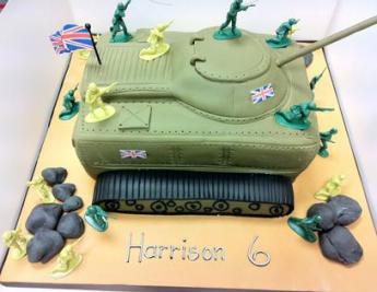 Tank Cake (483)