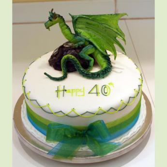 Dragon Model Cake (254)
