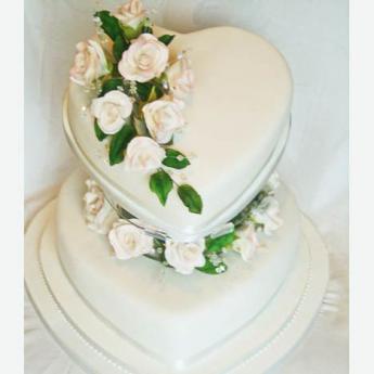 Heart Wedding Cake (053)